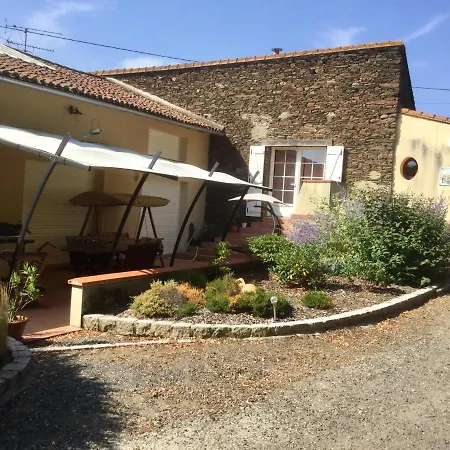 D'hotes A Vallet