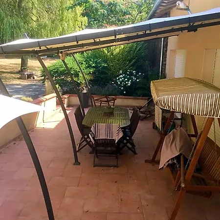 D'hotes A Bed & Breakfast