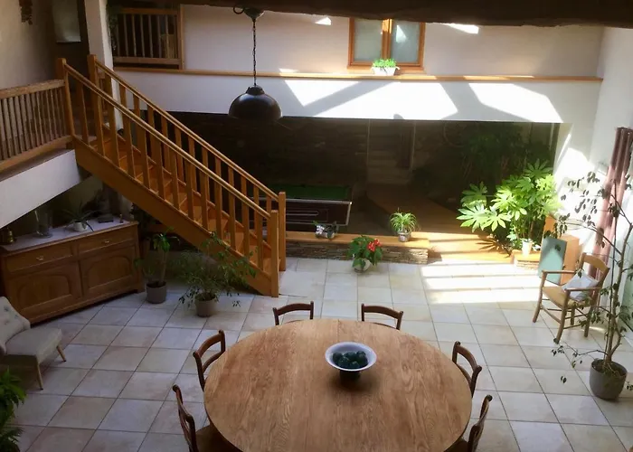 D'hotes A Bed and Breakfast